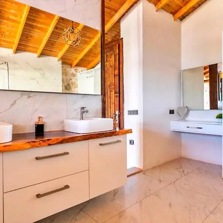 Vila İslamlar 2 Bedroom With Private Pool Kalkan